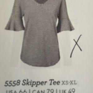 Cabi skipper tee, v neck. White with black horizontal stripes